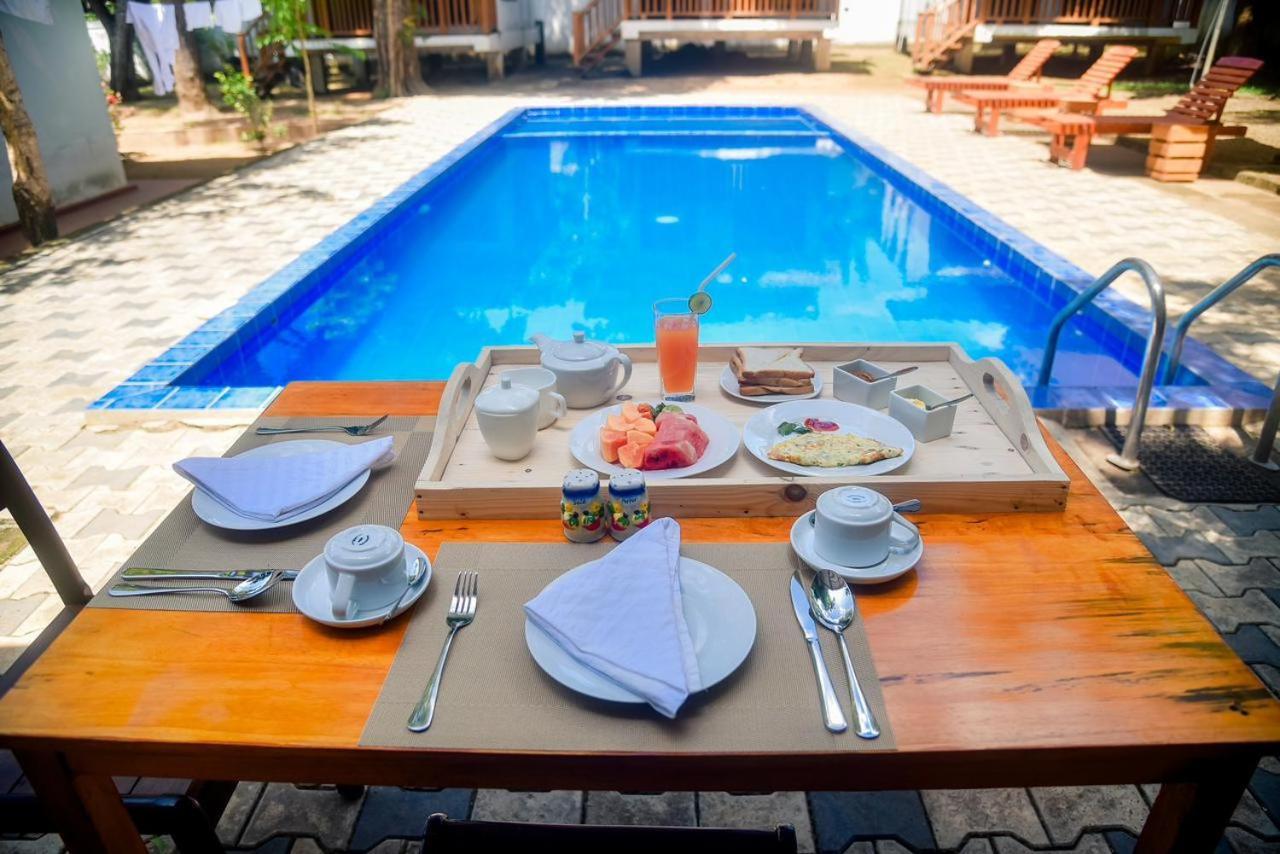 Edward'S Bungalow แทนกาลเล ภายนอก รูปภาพ