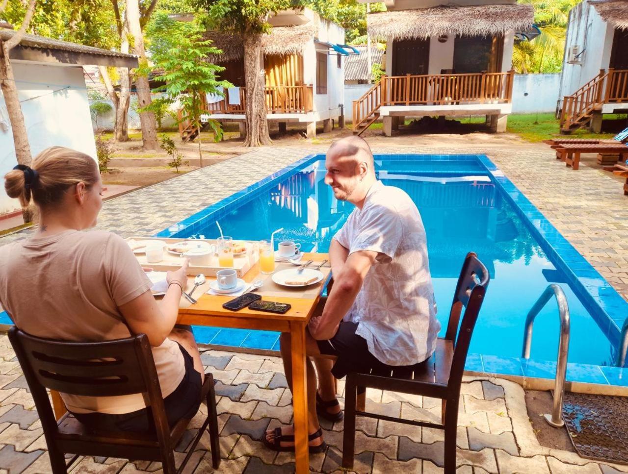 Edward'S Bungalow แทนกาลเล ภายนอก รูปภาพ